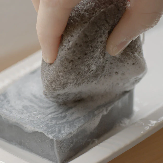 LUNA Facial Sponge - Charcoal