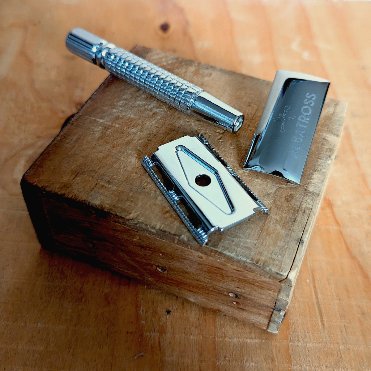 Three Piece Safety Razor 3-Piece Safety Razor Set – The Daisy Refillery