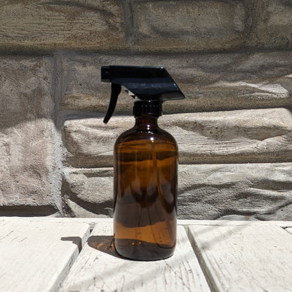 16 fl oz Amber Boston Round Bottle with Black Spray Nozzle